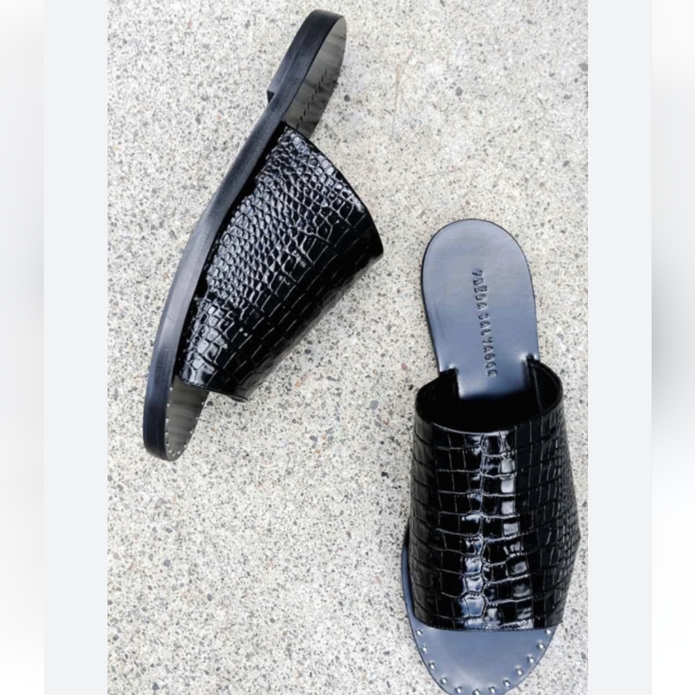 Freda Salvador Black Embossed Croc Sandals. Size 9.
